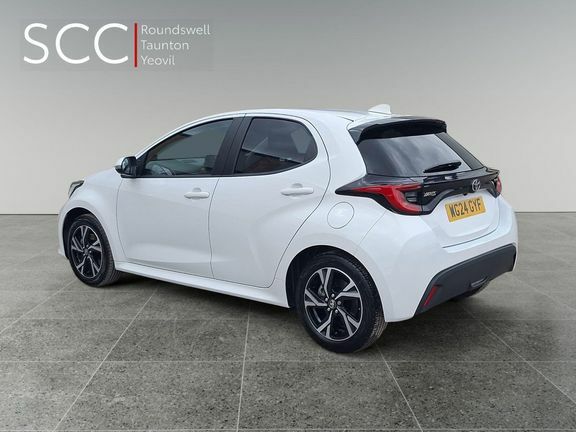Toyota Yaris Design WG24GYF White #4