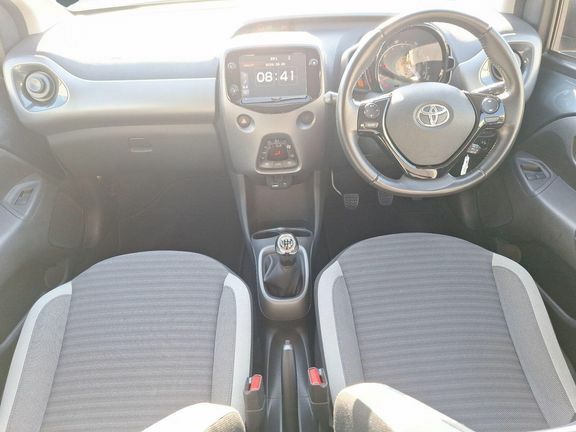 Toyota Aygo X X-trend Red #10