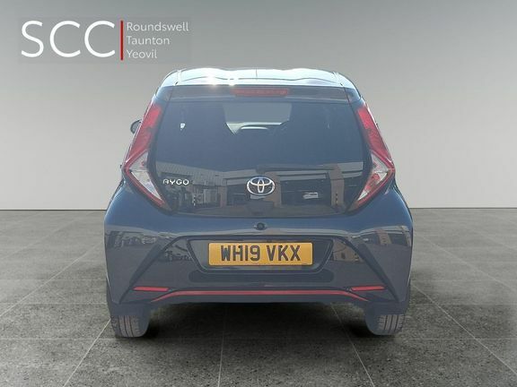 Toyota Aygo X X-trend M Grey #5