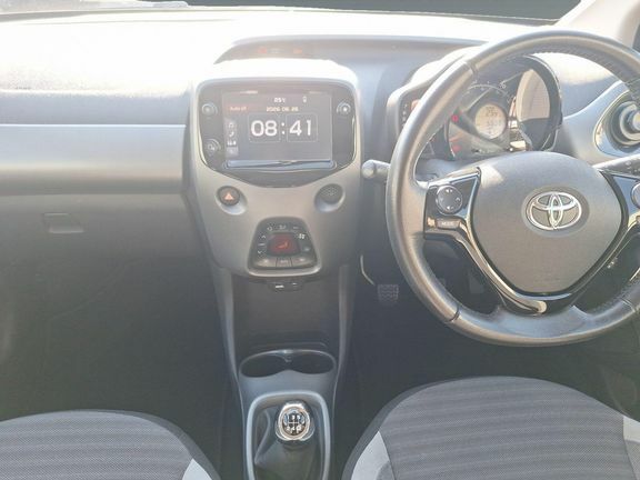 Toyota Aygo X X-trend Red #11