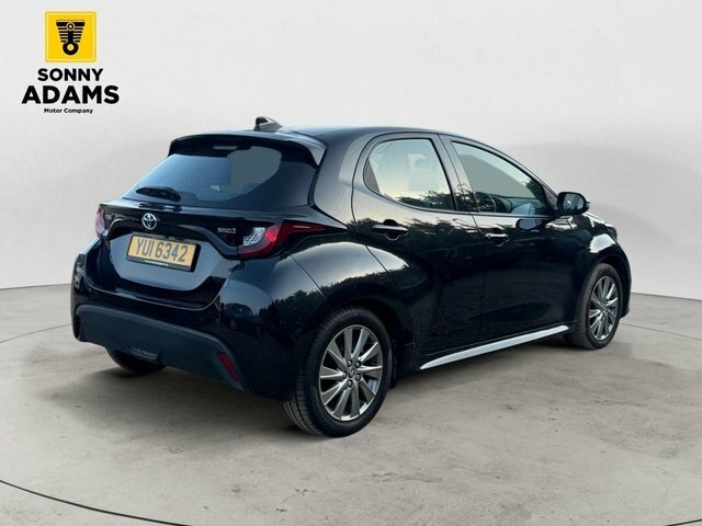 Toyota Yaris 1.5 Vvt-h Icon Hatchback Hybrid E-cvt E YUI6342 Black #4