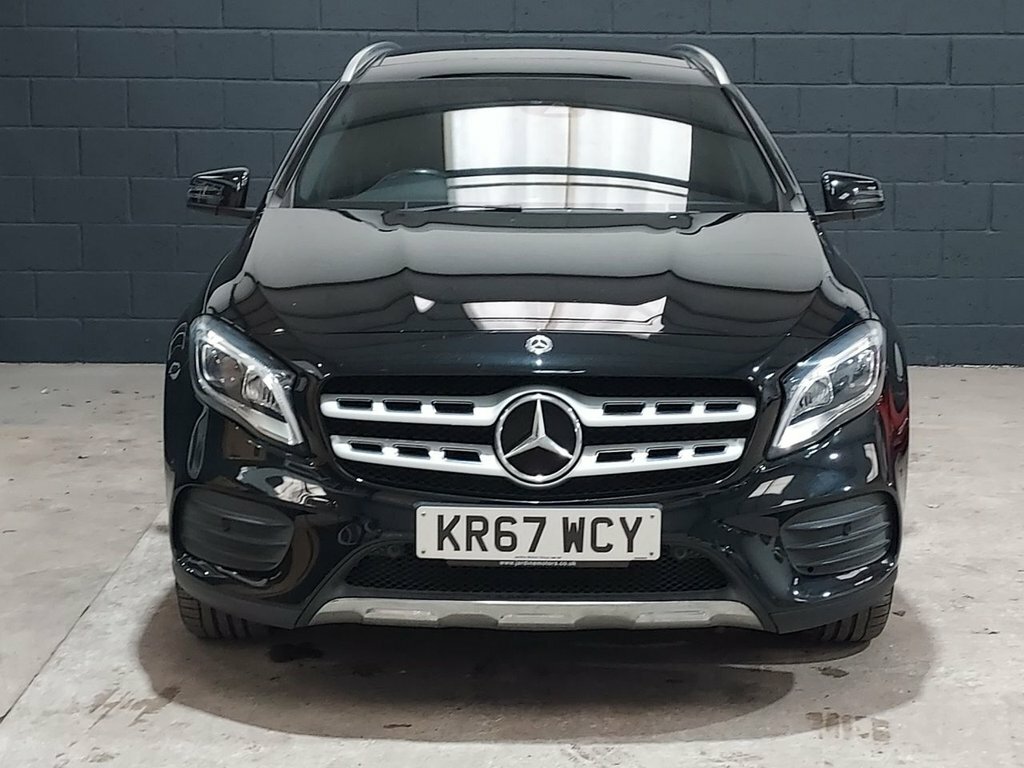 Mercedes-Benz GLA Class 2L Amg Line Black #3