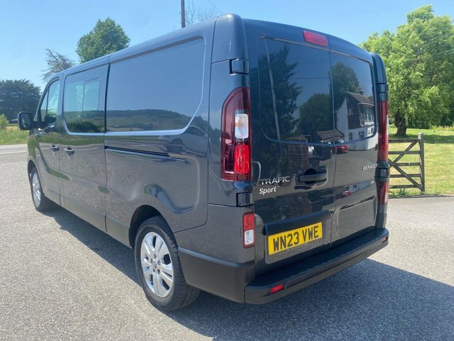 Renault Trafic Ll30 Sport 6 Seat Lwb Crew Van 2.0 Dci 150Ps Grey #6