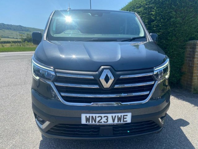 Renault Trafic Ll30 Sport 6 Seat Lwb Crew Van 2.0 Dci 150Ps Grey #2