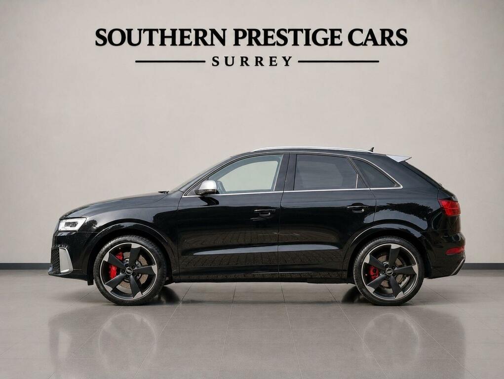 Audi RS Q3 Performance Black #5
