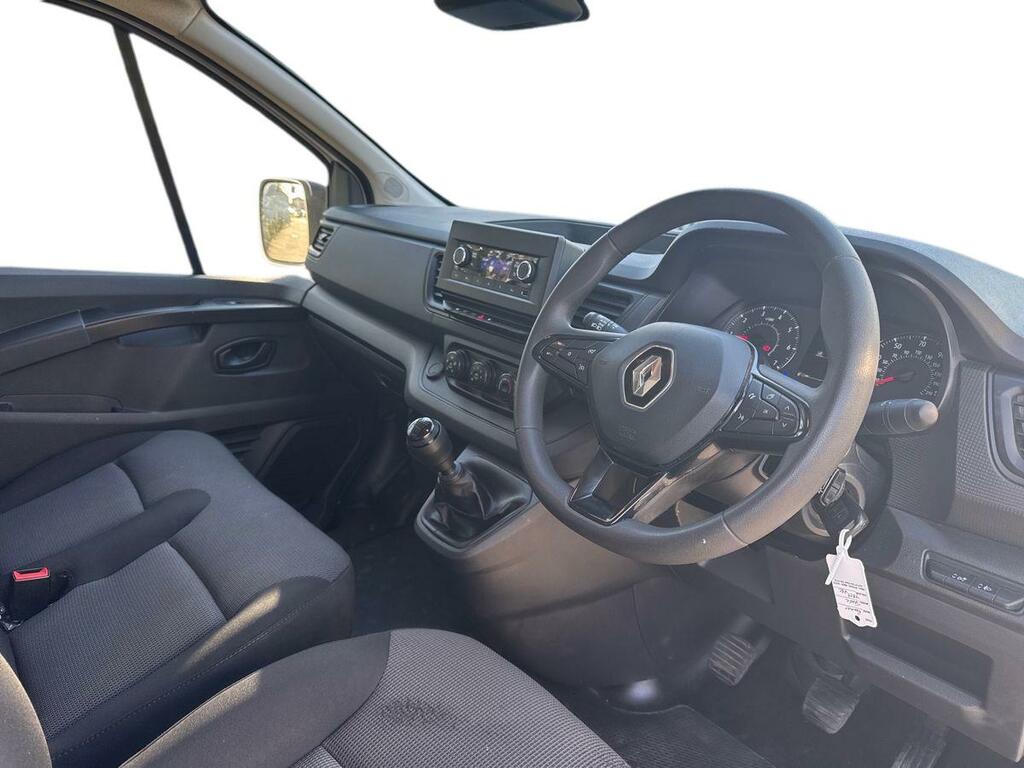 Renault Trafic Lwb Ll30 Blue Dci 130 Start YB23VYC White #3