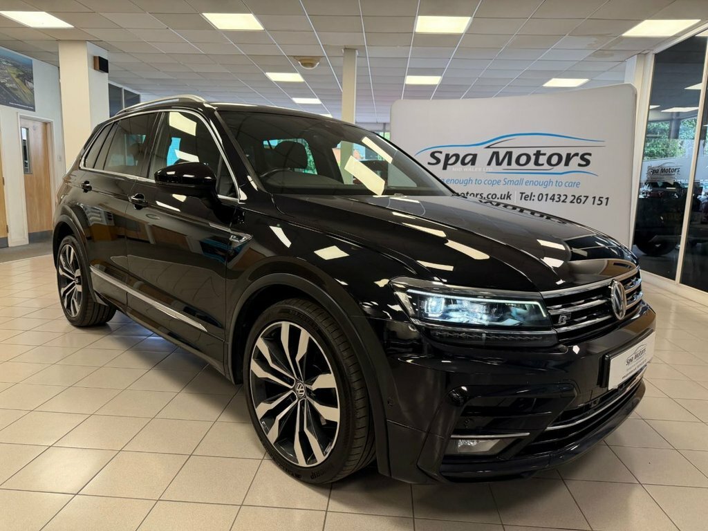 Volkswagen Tiguan 2L R-line Black