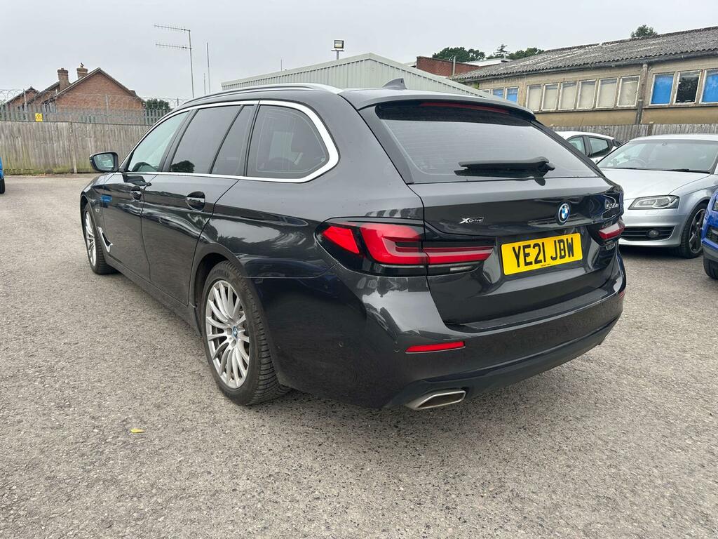 BMW 5 Series Se Grey #3
