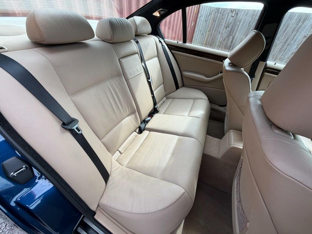 BMW 3 Series 2.0 320D Se Touring Euro 4 White #51