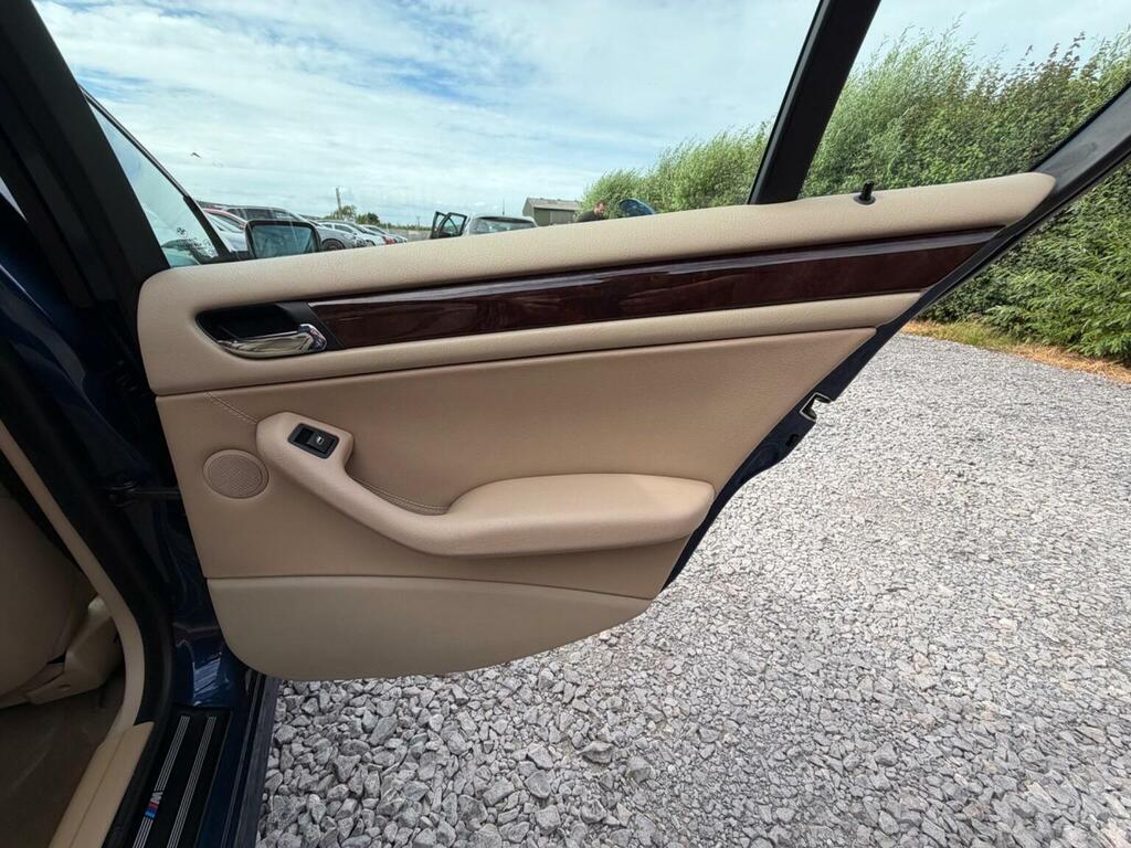 BMW 3 Series 2.0 320D Se Touring Euro 4 White #52