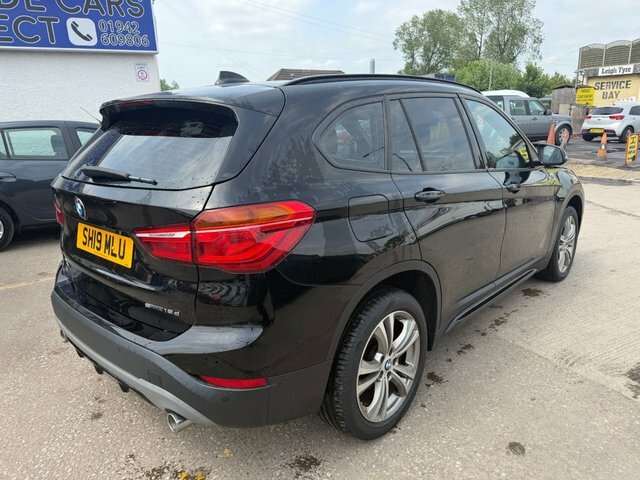 BMW X1 18D Sport Suv Black #3