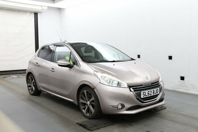 Peugeot 208 Vti Feline Hatchback Pink