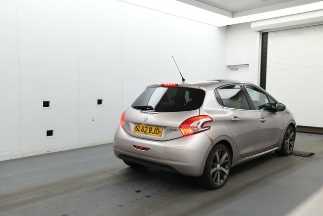 Peugeot 208 Vti Feline Hatchback Pink #3