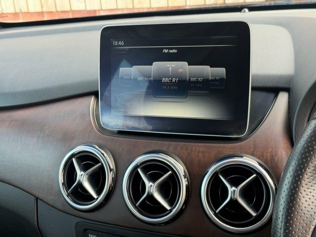Mercedes-Benz B Class 1.6 B200 Sport 7G-dct Euro 6 Ss #40