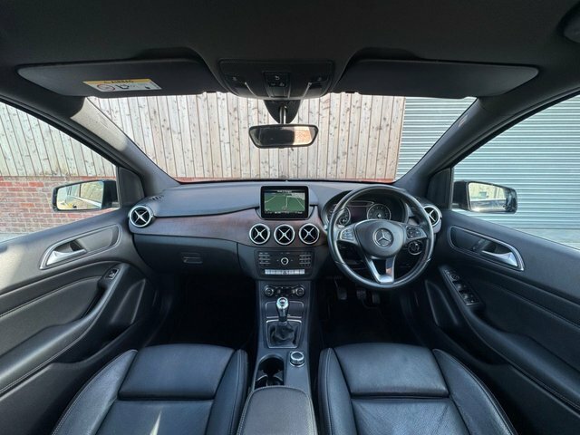 Mercedes-Benz B Class 2018 1.6 B180 Exclusive Edition Mpv Man Black #3