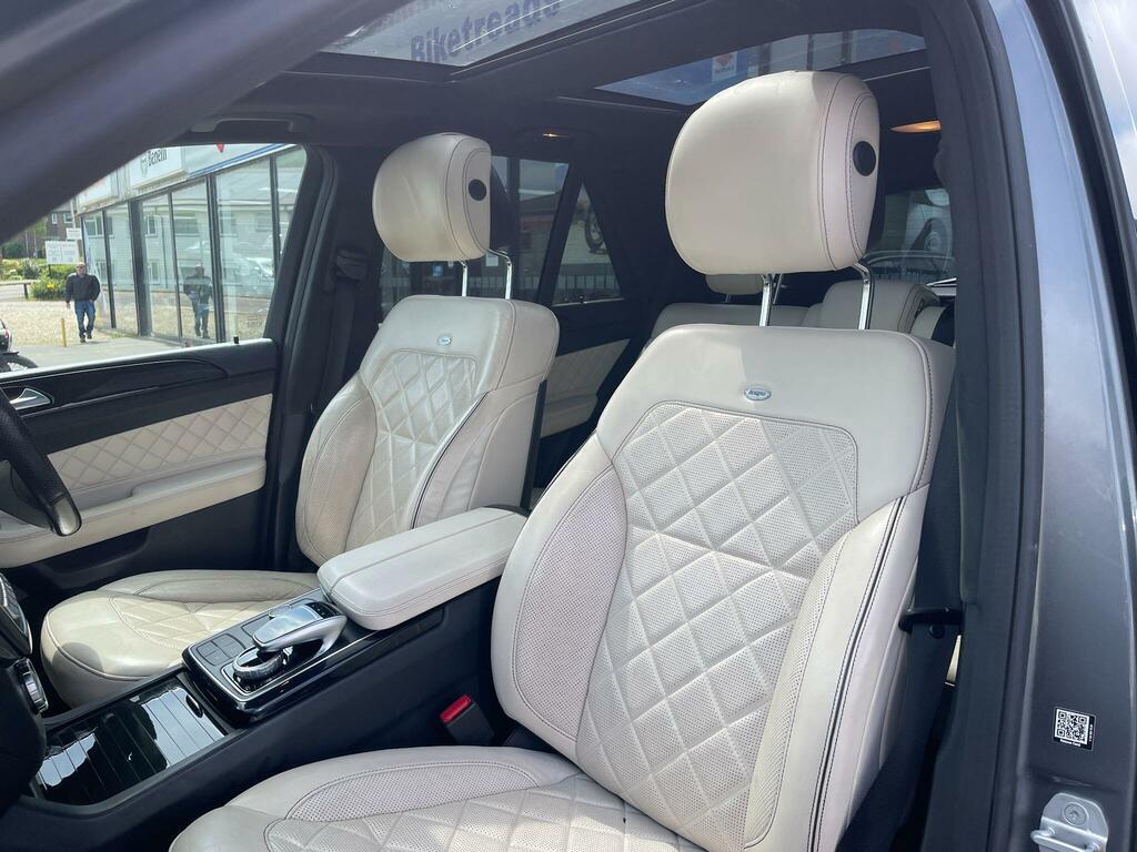 Mercedes-Benz GLE Class Gle 350 D 4Matic Amg Line Premium Grey #10