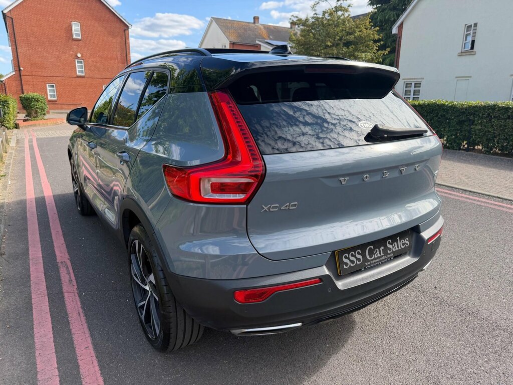 Volvo XC40 2.0 T4 R-design Pro Euro 6 Ss Grey #6
