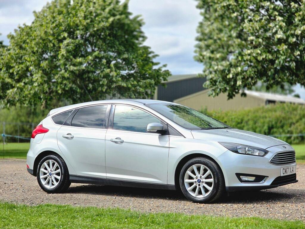 Ford Focus 1.0 T Ecoboost S6 St-line 6Spd 125Ps White #2
