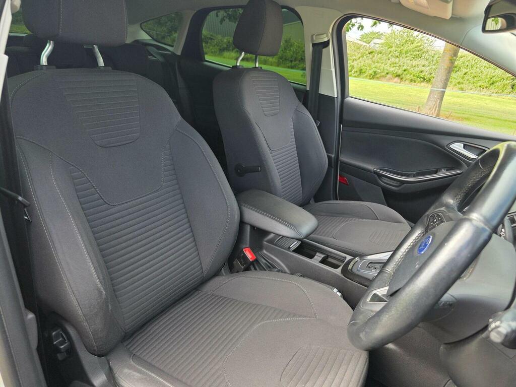Ford Focus 1.0 T Ecoboost S6 St-line 6Spd 125Ps White #21