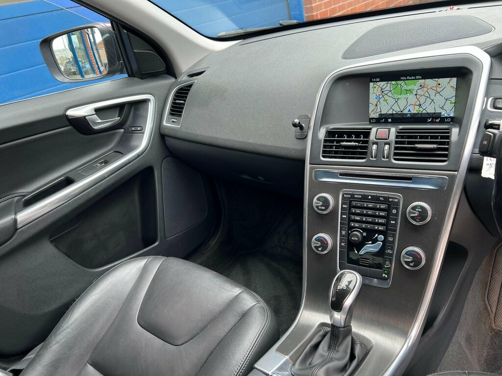 Volvo XC60 2.0 D4 Se Euro 6 Ss - 2015 15 Gold #16