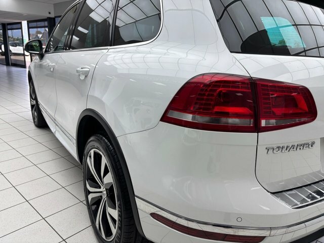 Volkswagen Touareg Suv Black #17