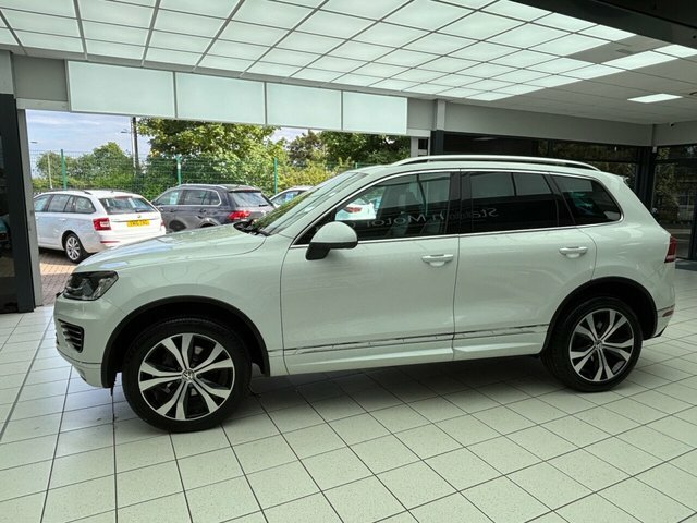 Volkswagen Touareg Suv Black #7
