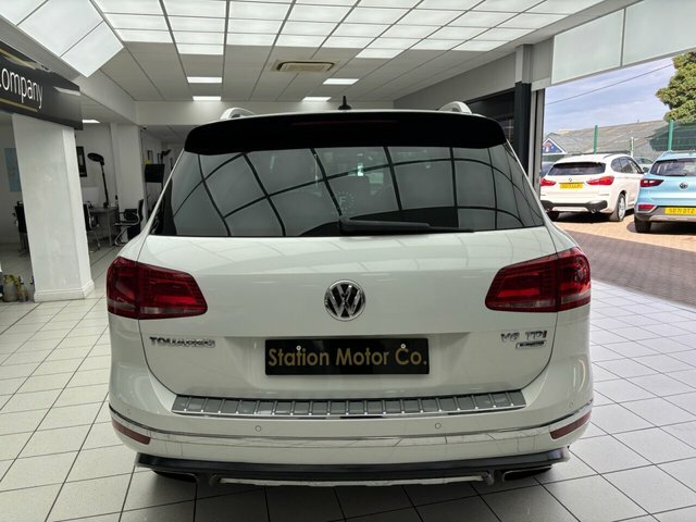 Volkswagen Touareg Suv Black #11