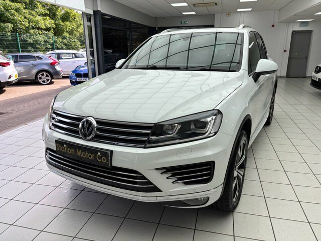 Volkswagen Touareg Tdi V6 R-line Suv White #6