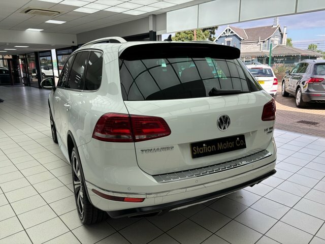 Volkswagen Touareg Suv Black #10