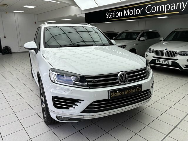 Volkswagen Touareg Tdi V6 R-line Suv White #3