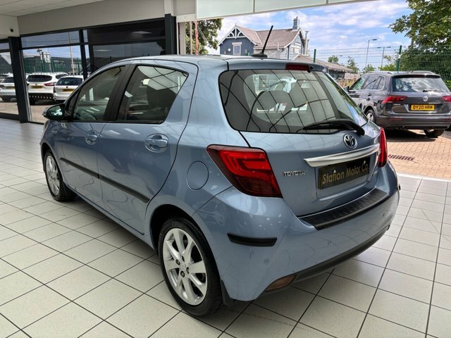 Toyota Yaris 1.3 Vvt-i Icon Plus 99 Bhp Red #8