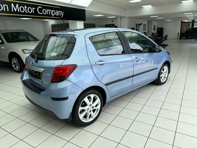 Toyota Yaris 1.3 Vvt-i Icon Plus 99 Bhp Red #12