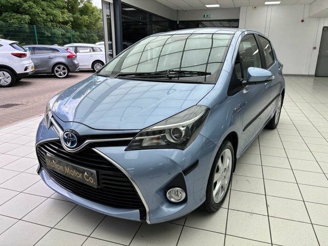 Toyota Yaris 1.3 Vvt-i Icon Plus 99 Bhp Red #5