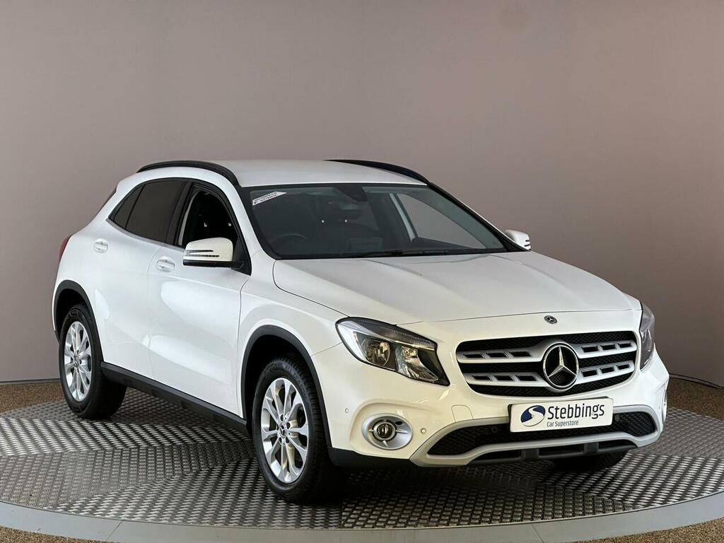 Mercedes-Benz GLA Class 1.6 Gla200 Se Executive 7G-dct Euro 6 Ss White