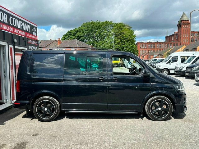 Volkswagen Transporter 2017 2.0 Bitdi T32 Bluemotion Tech Highline Kombi VU67PVV Black #5