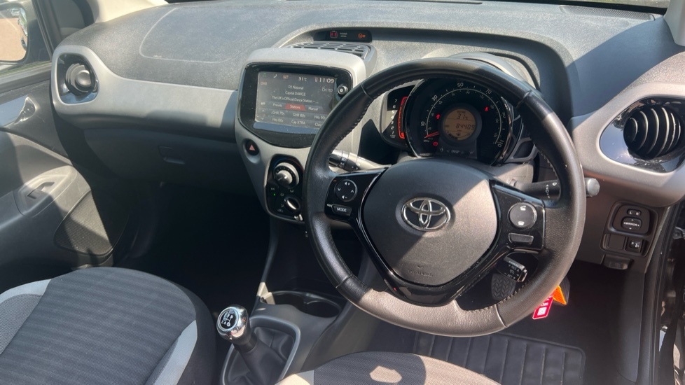Toyota Aygo 1.0 Vvt-i X-play Euro 6 FY68YVT Black #6