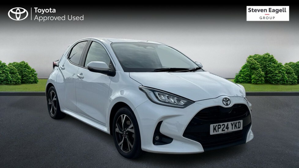 Toyota Yaris 1.5 Vvt-h Design Hatchback Hybrid E-cvt KP24YKD White