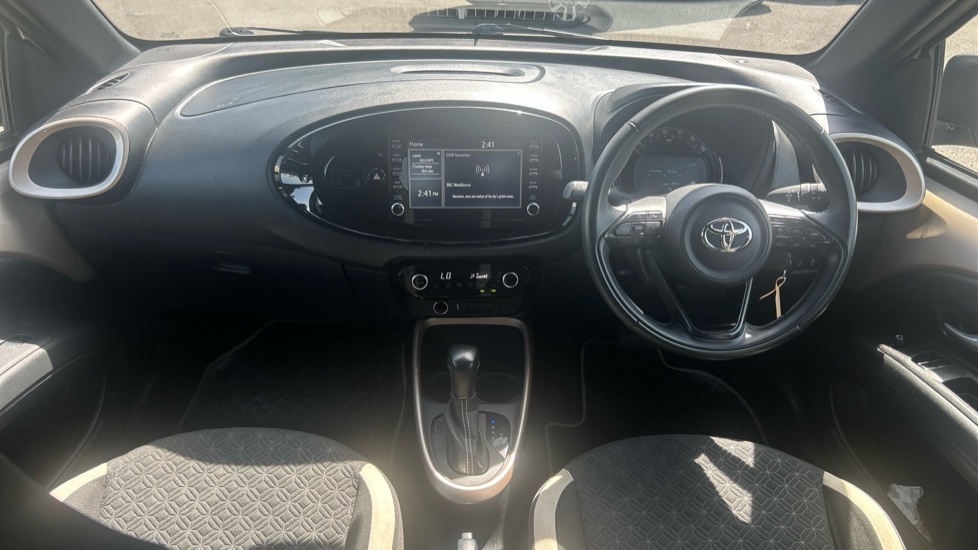 Toyota Aygo X 1.0 Vvt-i Edge X-shift Euro 6 Ss HG72FDP Beige #6