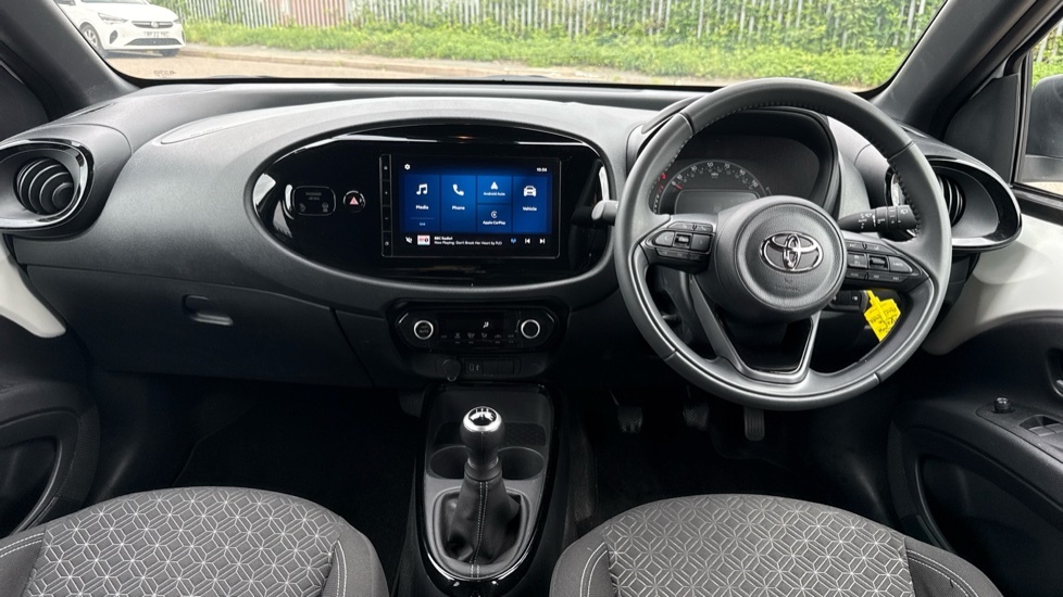 Toyota Aygo X 1.0 Vvt-i Edge Euro 6 Ss OW24URZ White #6