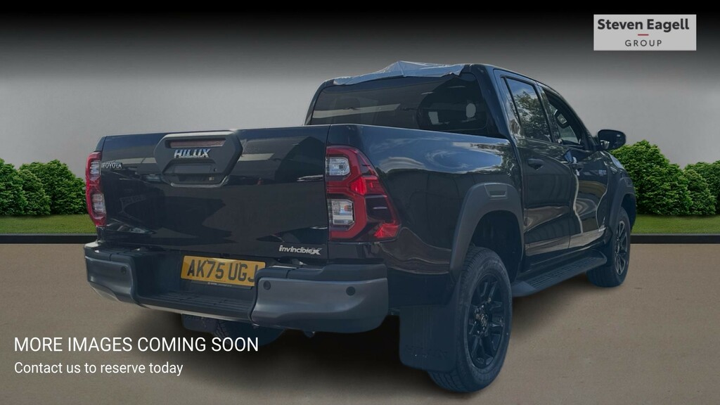 Toyota HILUX 2.8 D-4d-h Invincible X 4Wd Euro 6 Black #4