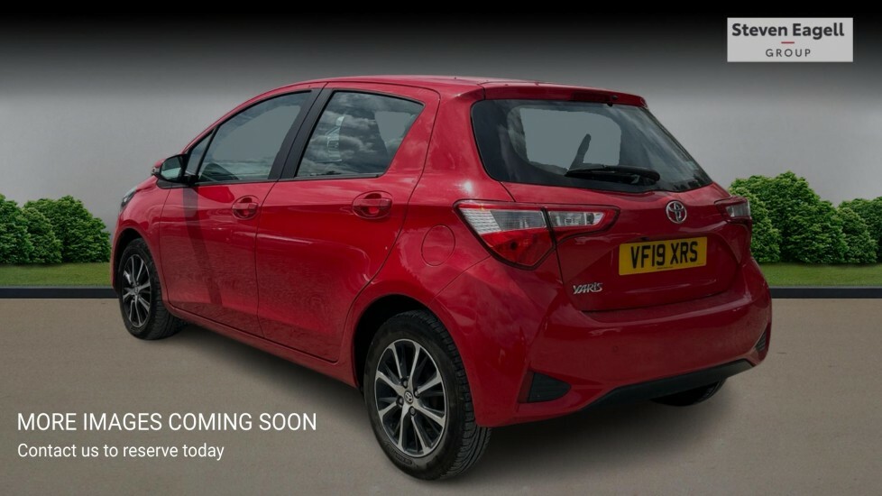 Toyota Yaris 1.5 Vvt-i Icon Tech Cvt Red #2
