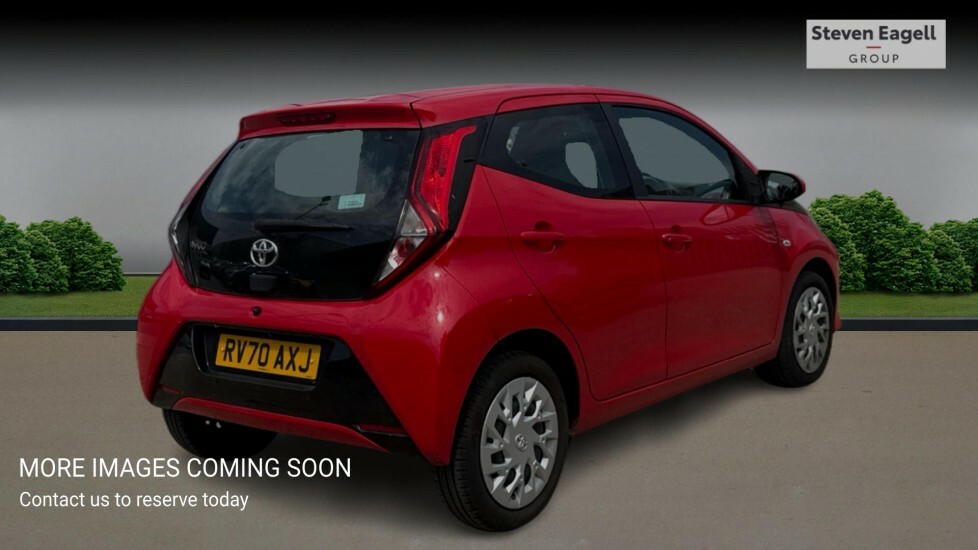 Toyota Aygo 1.0 Vvt-i X-play Euro 6 Safety Sense Red #4