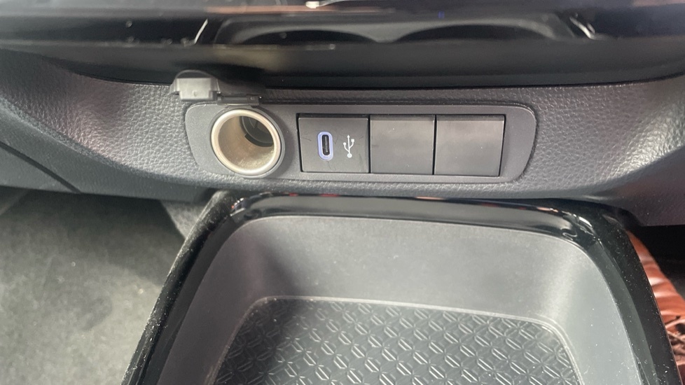 Toyota Aygo X 1.0 Vvt-i Edge X-shift Euro 6 Ss White #5