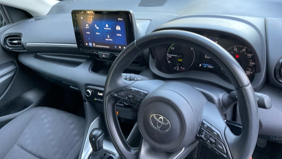 Toyota Yaris 1.5 Vvt-h Icon Hatchback Hybrid E-cvt E Black #6