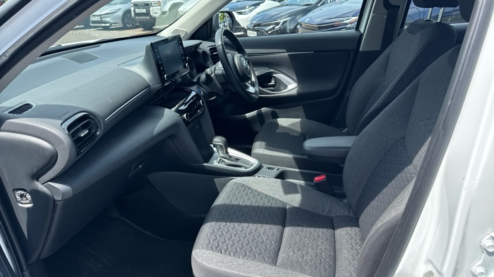 Toyota Yaris Cross 1.5 Vvt-h Icon E-cvt Euro 6 Ss White #5