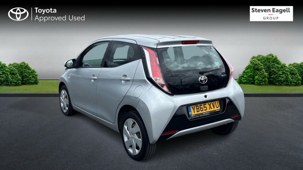 Toyota Aygo 1.0 Vvt-i X-play Euro 5 Euro 5 Silver #4