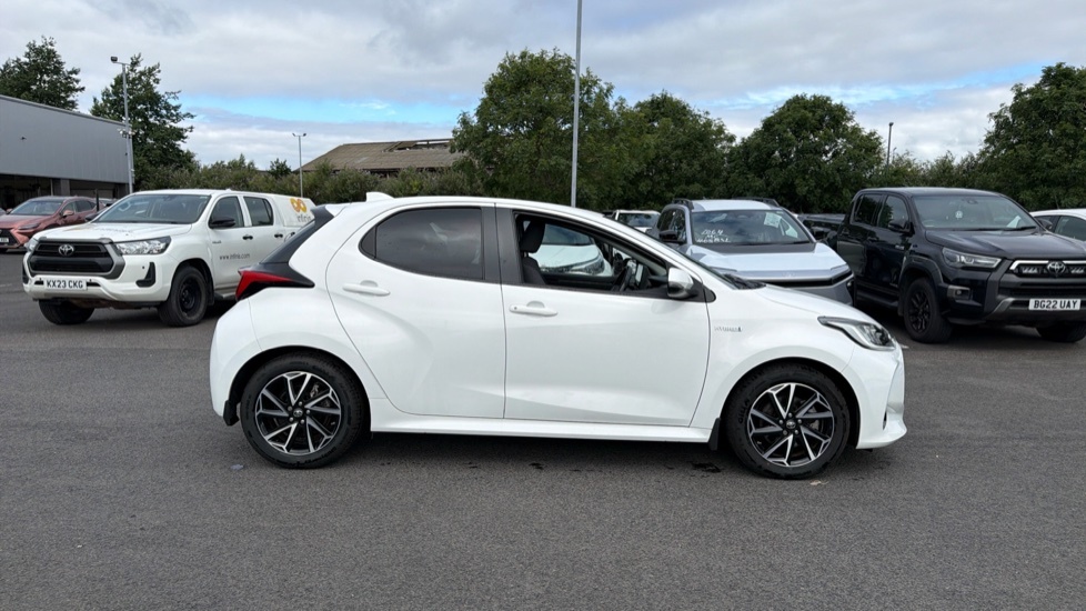 Toyota Yaris 1.5 Hybrid Dynamic Cvt Grey #23