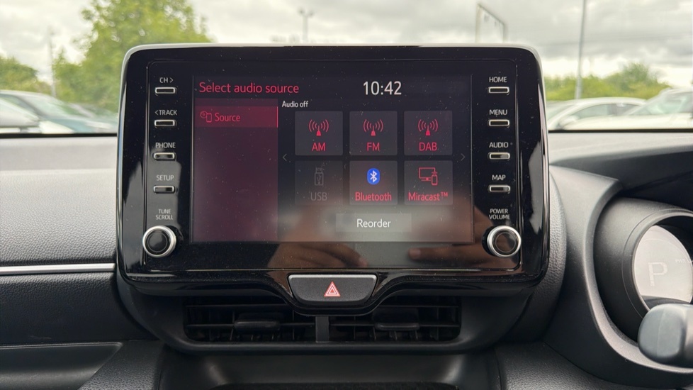 Toyota Yaris 1.5 Hybrid Dynamic Cvt Grey #31