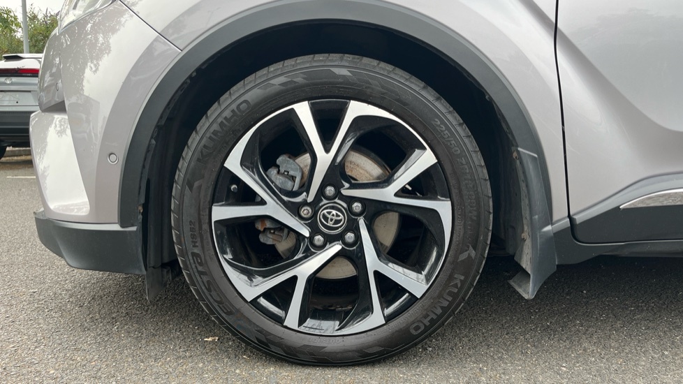 Toyota C-Hr 1.2T Dynamic Cvt Awd Silver #25