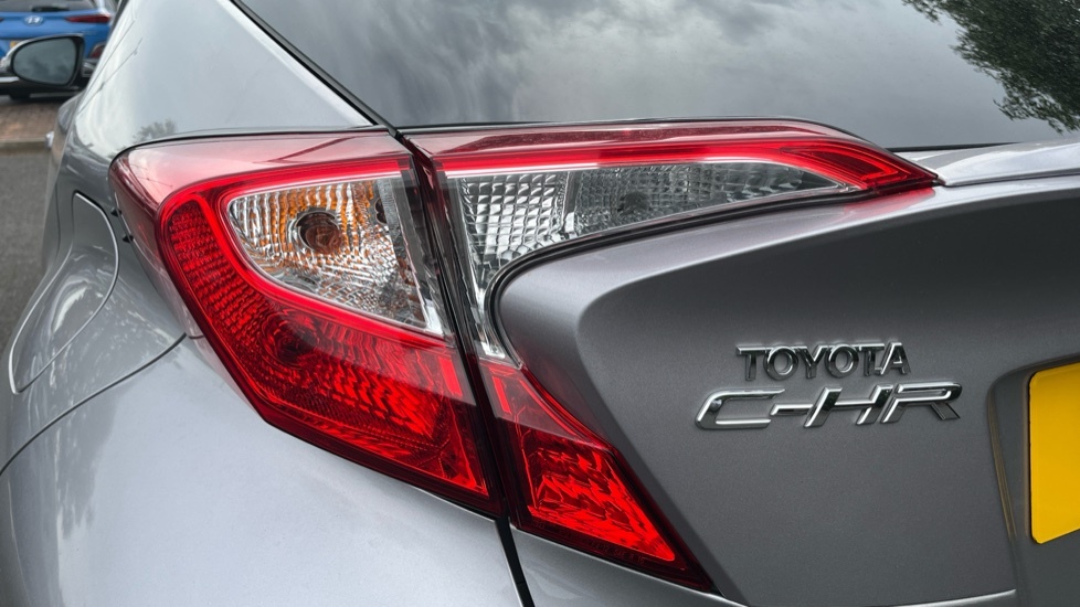 Toyota C-Hr 1.2T Dynamic Cvt Awd Silver #21
